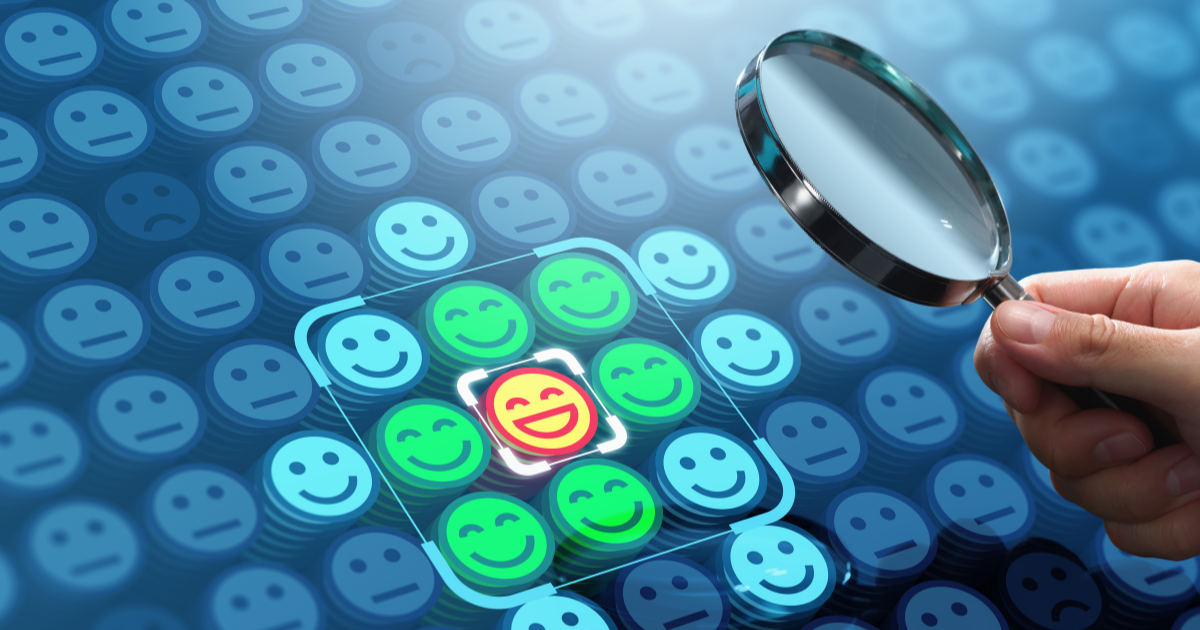 多くの評価アイコンの中から高評価の顧客を抽出する様子